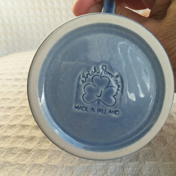 Wade Irish Porcelain Irish Coffee Pedestal Mugs - Picture 5 of 5